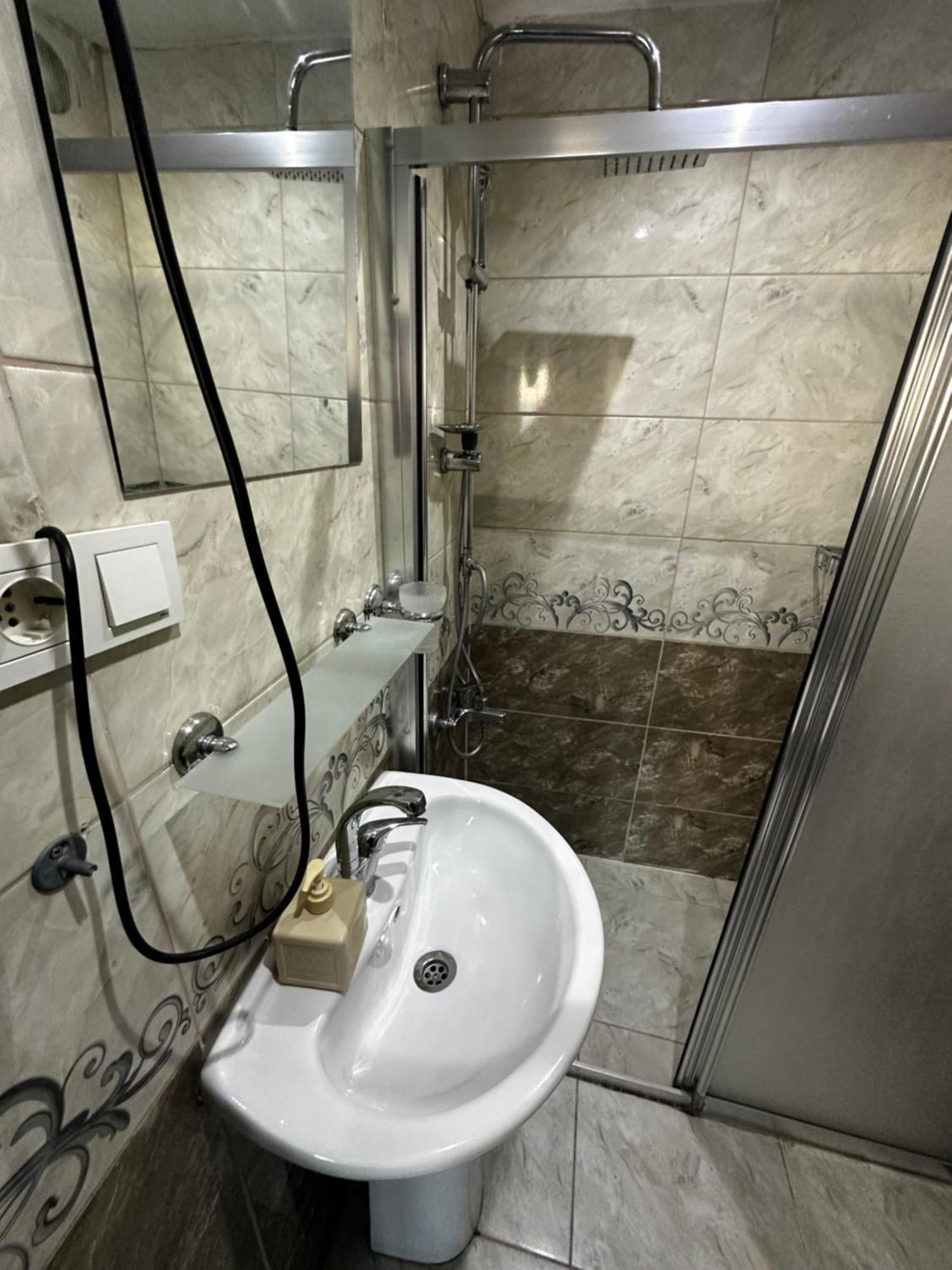 Yakut Old Hotel Истанбул Екстериор снимка